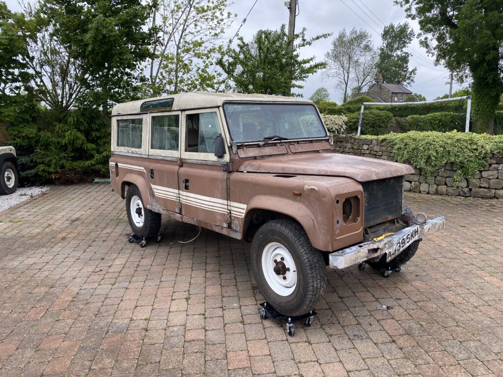 Defender D110, 7524